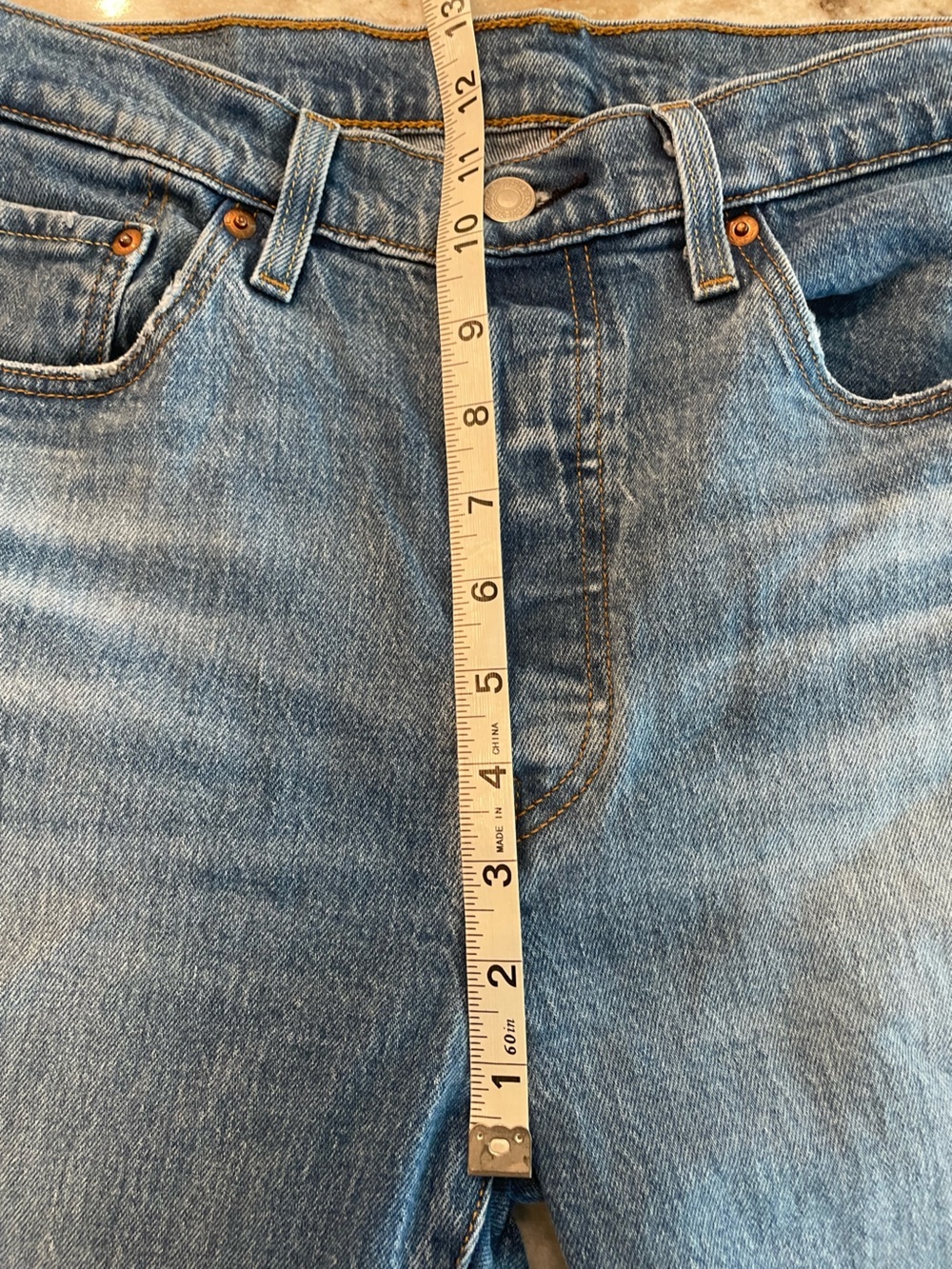 Levis 501 Denim Jeans Size 28 Medium Wash Distressed Long high waisted 90s style - Picture 8 of 10